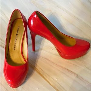 Chinese Laundry red patented platform pumps